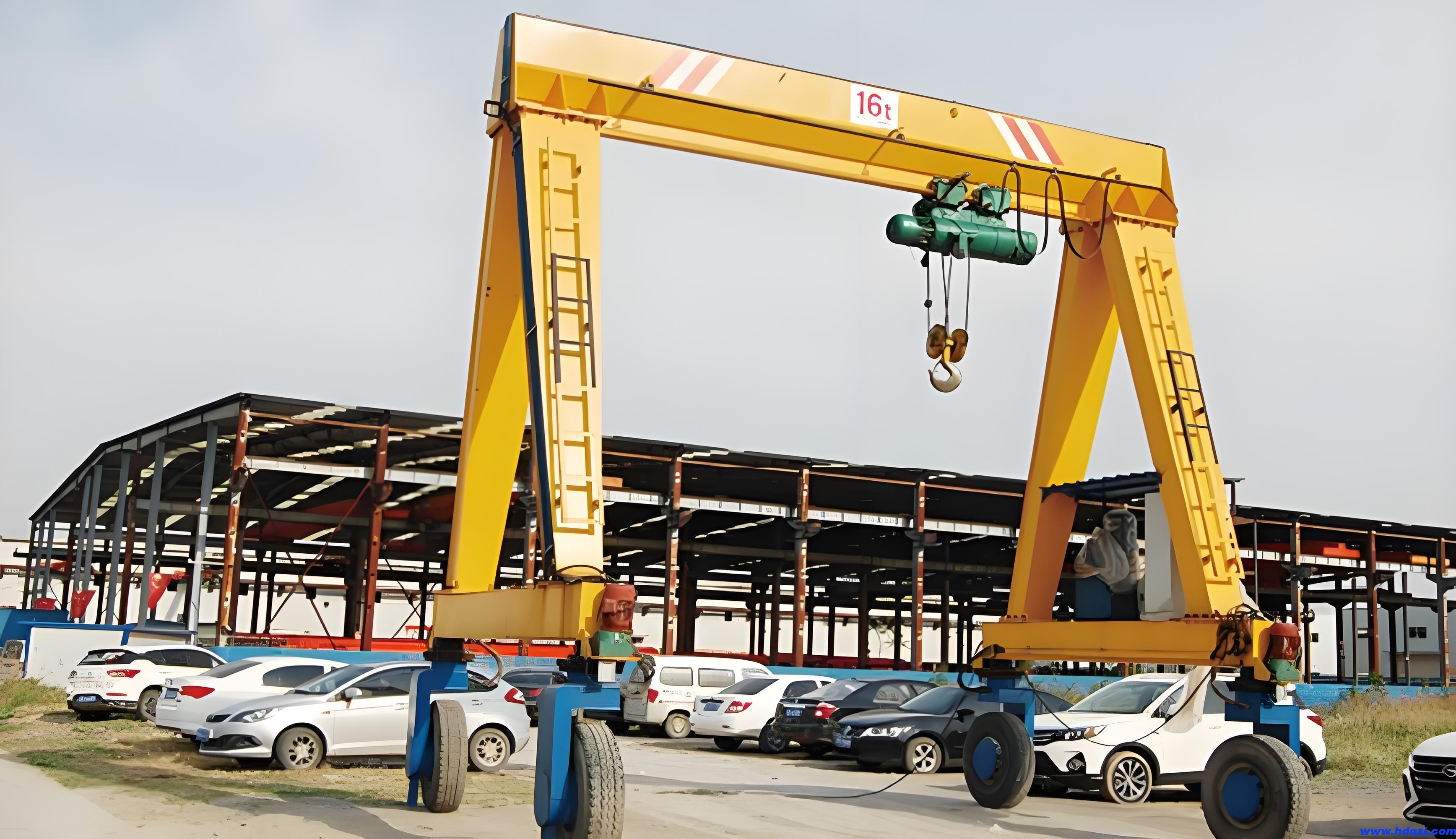 輪胎式門(mén)式起重機(jī) 輪胎式門(mén)式起重機(jī)